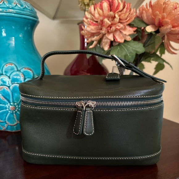 Rare Vintage Coach train/toiletry/cosmetic case - Picture 1 of 14
